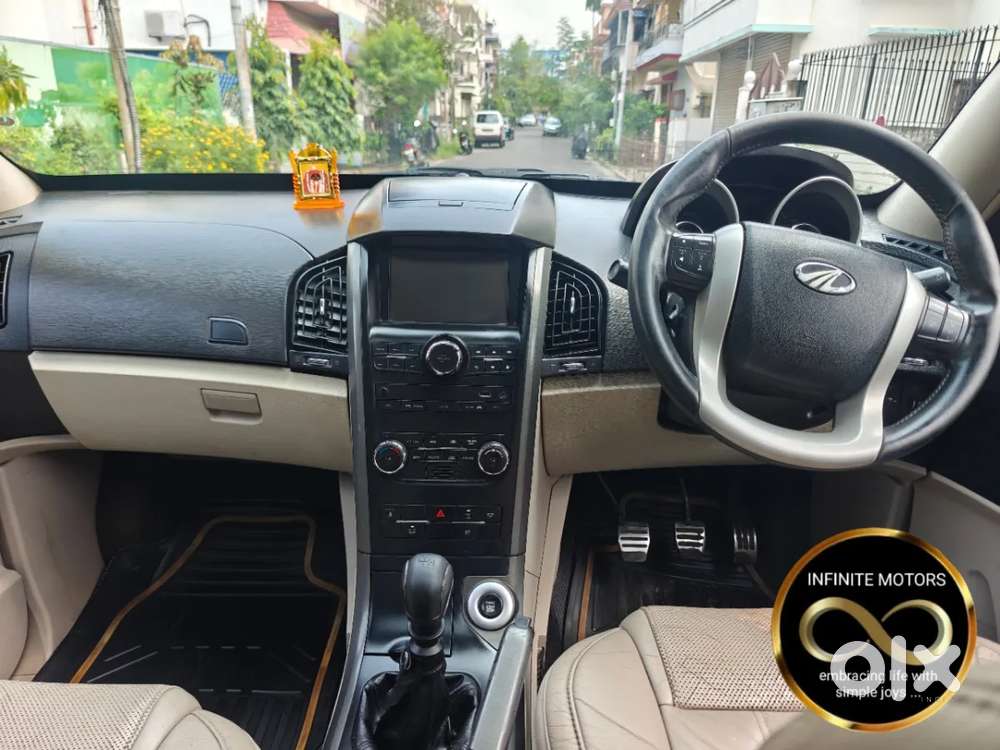 Mahindra Xuv500 At W10 Fwd, 2015, Diesel