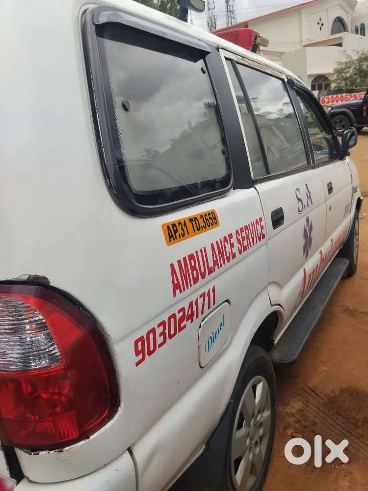 Chevrolet Tavera Neo 2013