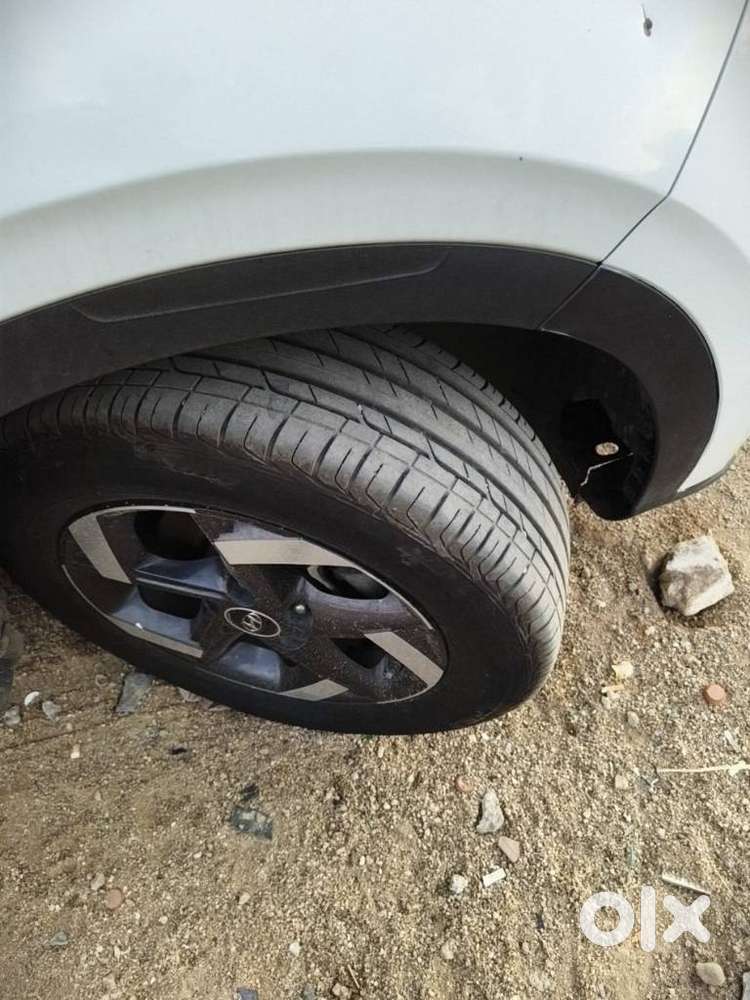 Hyundai Venue Sx(o) Knight Edition Mt, 2022, Diesel