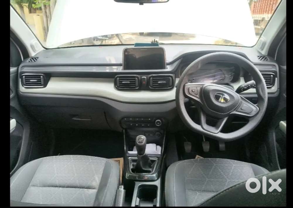 Tata Punch 2025 Petrol