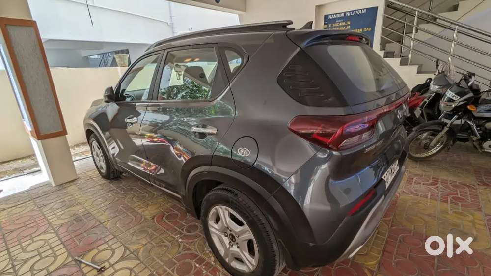 Kia Sonet 2021 Single Hand Vechile