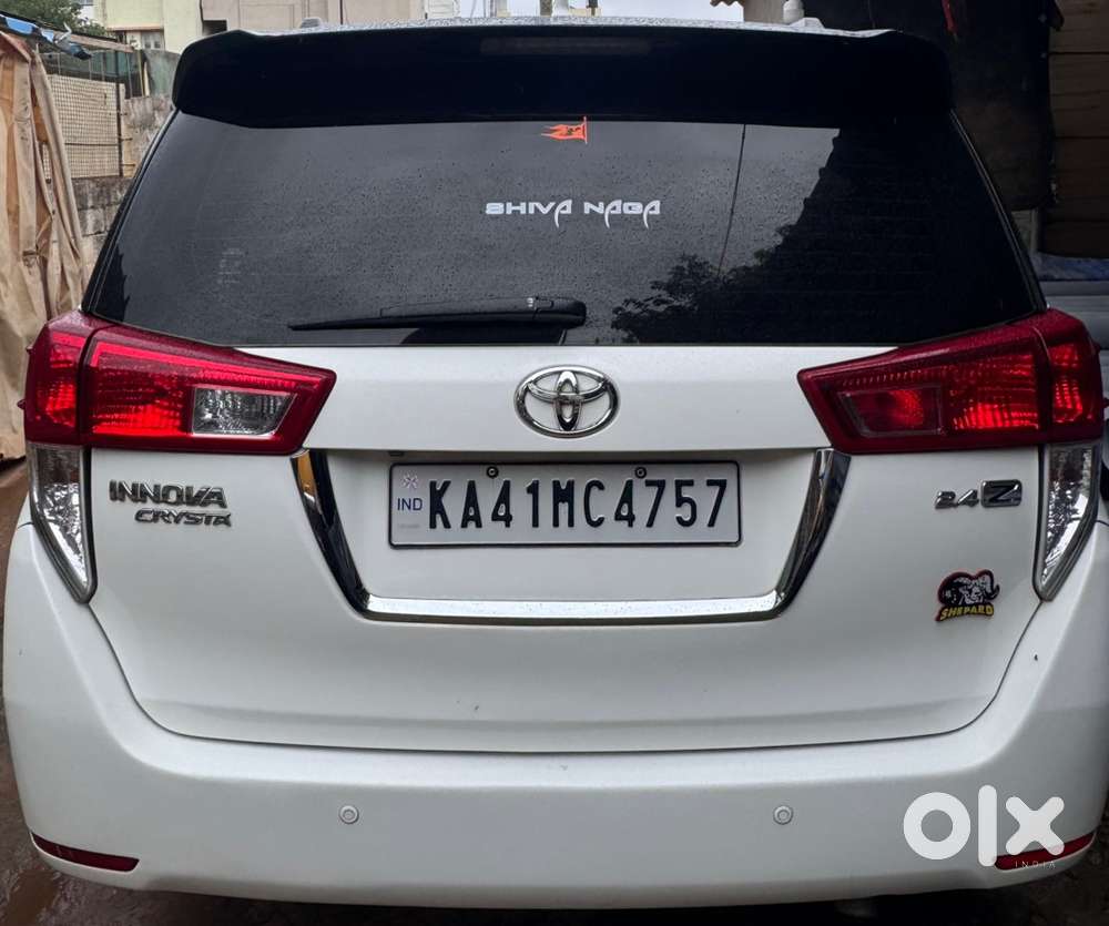 Toyota Innova Crysta 2019