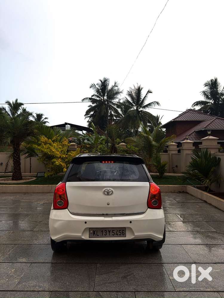 Toyota Etios Liva 2012