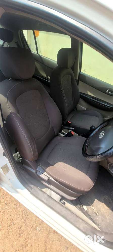 Hyundai I20 Magna 1.2 Mt, 2010, Petrol