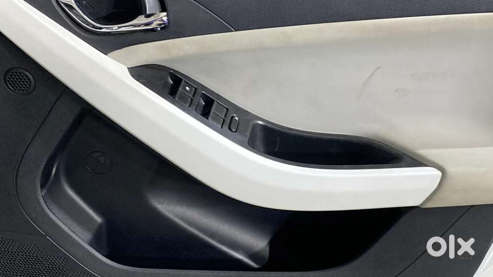 Tata Nexon Creative Plus 1.2 Revotron Petrol 7dca, 2023, Petrol