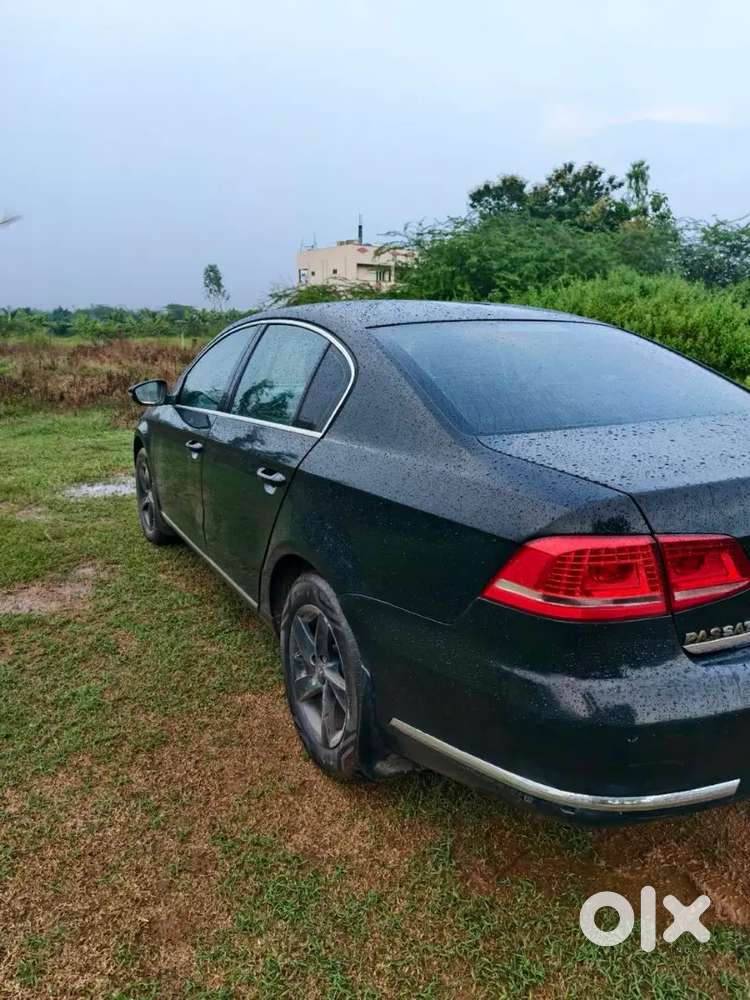 Volkswagen Passat 2012 Diesel 105000 Km Driven