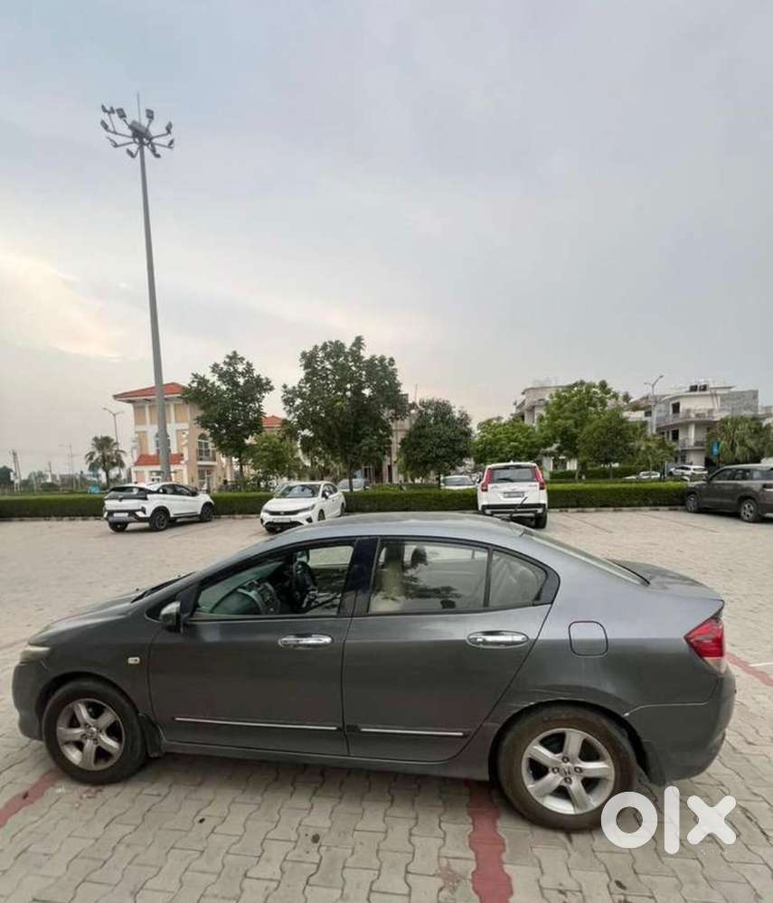 Honda City Petrol Automatic 2nd Owner 2009