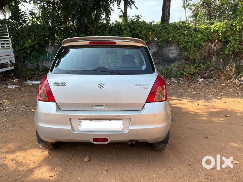 Maruti Suzuki Swift 2010 Diesel 61000 Km Driven