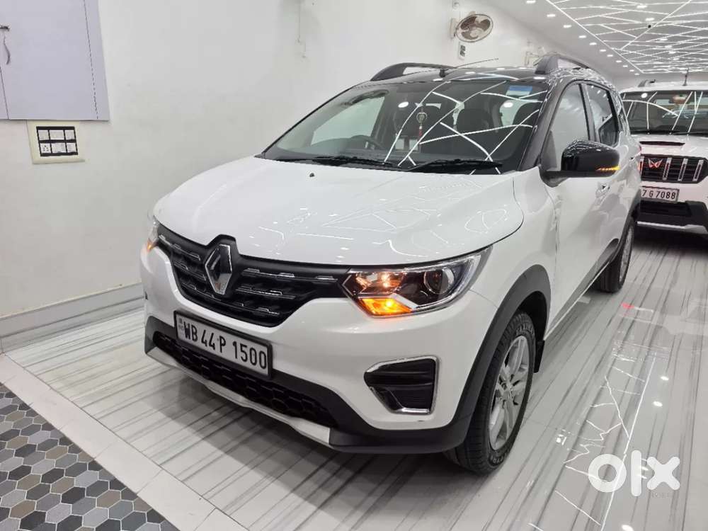 Renault Triber Rxz, 2023, Petrol