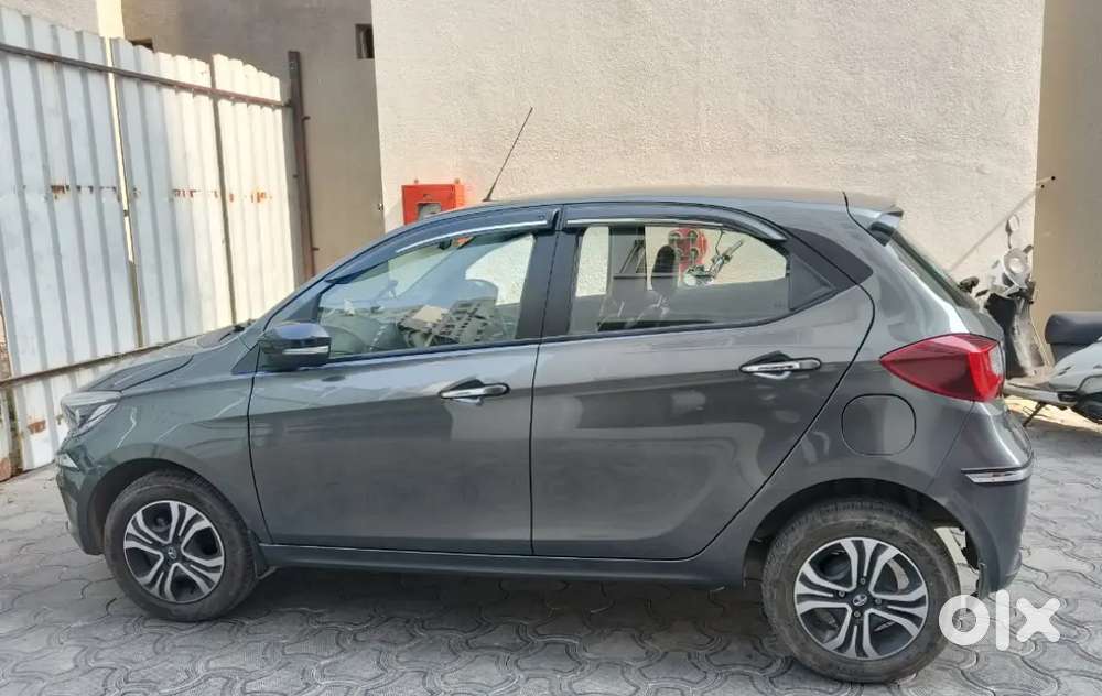 2023 Tata Tiago Xz Cng  14,000 Km  First Owner  No Accident.