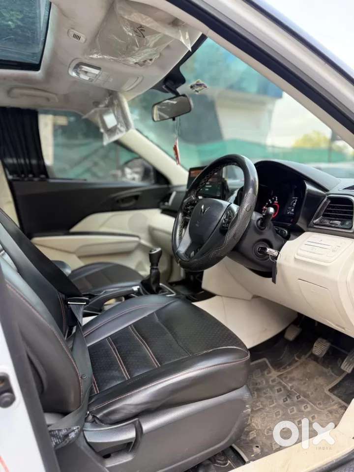 Mahindra Xuv 3xo Ax7 Diesel Mt, 2024, Diesel