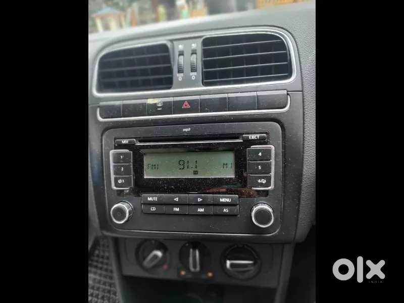 Volkswagen Polo Petrol Highline 1.2l, 2011, Petrol