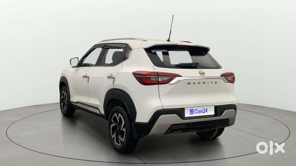 Nissan Magnite 1.0 Xv Premium, 2021, Petrol