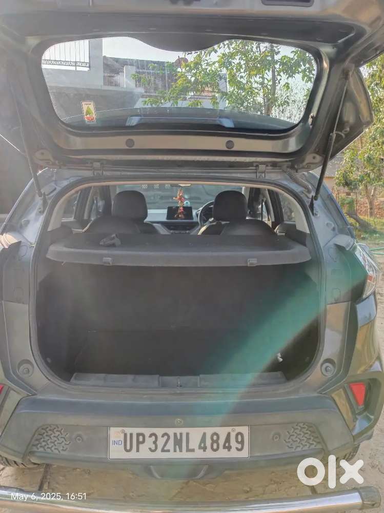 Tata Nexon 2023 Petrol 87000 Km Driven