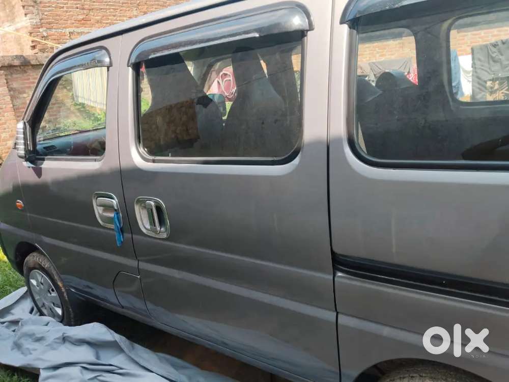 Maruti Suzuki Eeco Cng Fitit 44 Emi Baki 13500