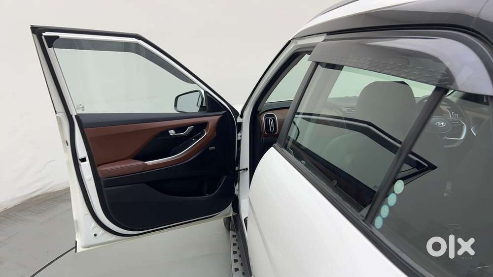Hyundai Alcazar 2.0 Signature (o) Petrol At 6 Str, 2021, Petrol