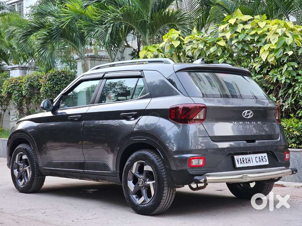 Hyundai Venue 1.2 S Plus, 2022, Petrol