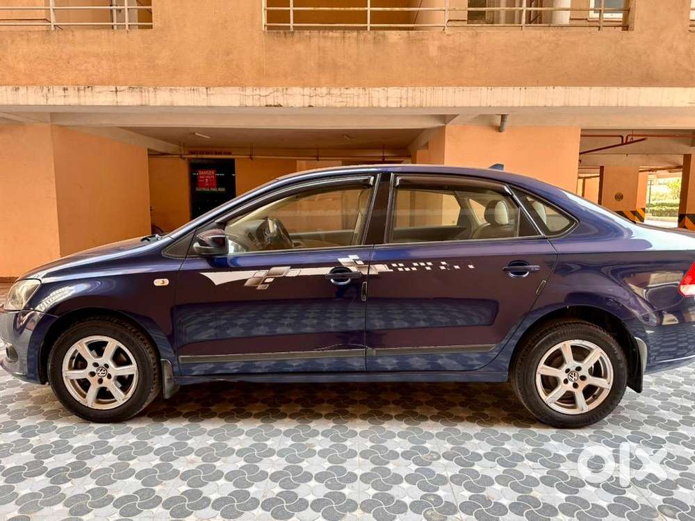 Volkswagen Vento 2012 Petrol 77000 Km Driven