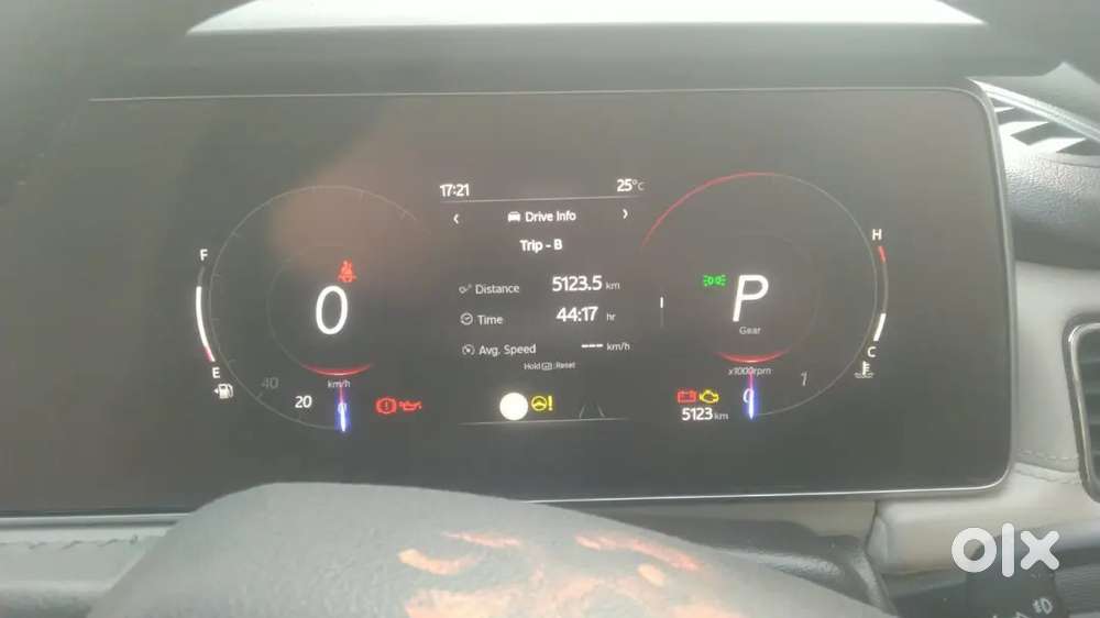 Mahindra Xuv700 2025 Diesel 5100 Km Driven