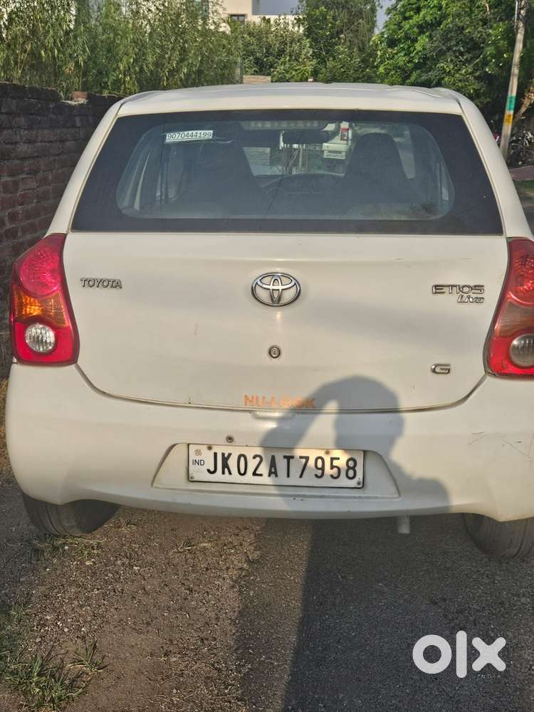 Toyota Etios Liva 2011