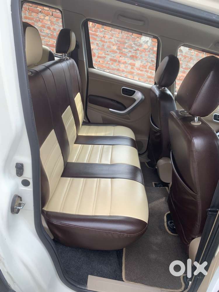 Tuv 300 Top Model 1 Owner 7 Seater Full Insurance New Tyres