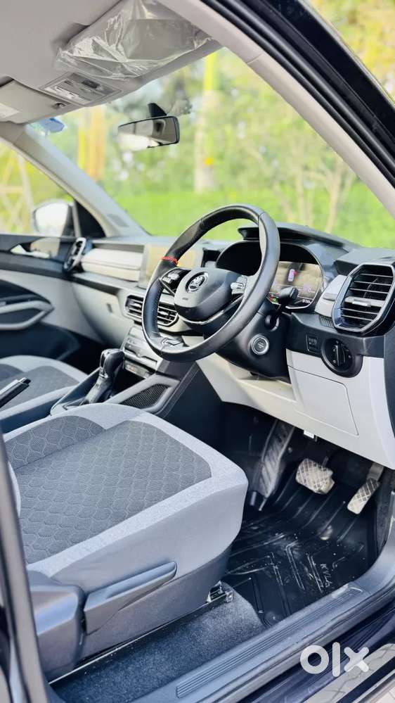 Skoda Kylaq Signature Plus At, 2025, Petrol