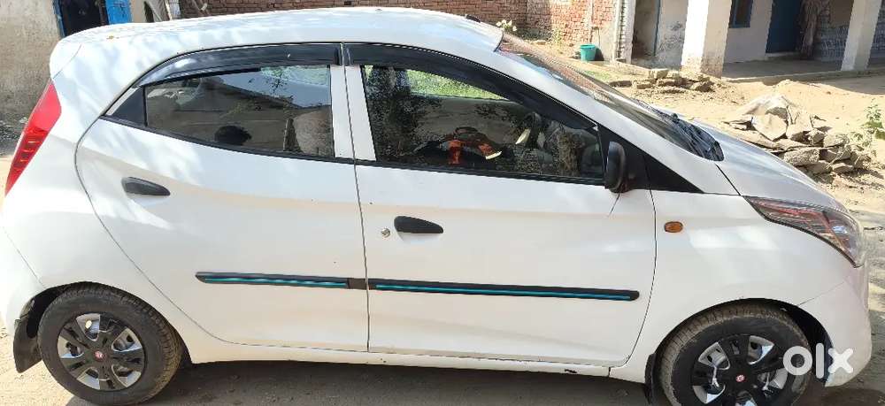 Hyundai Eon 2017 Petrol Car