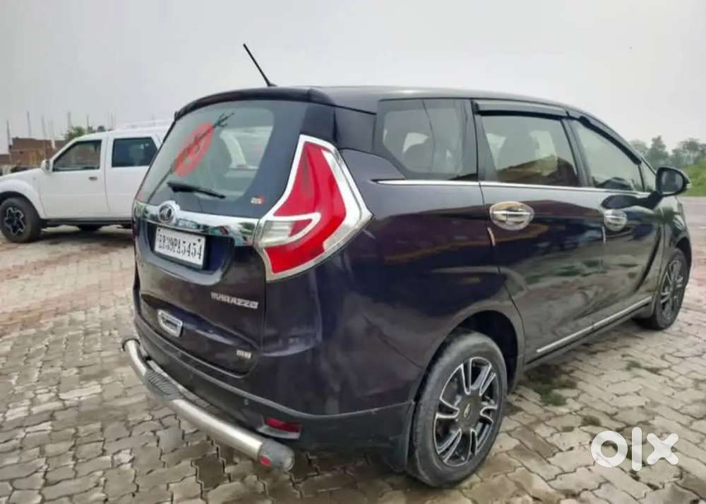 Mahindra Marazzo 1.5 2019