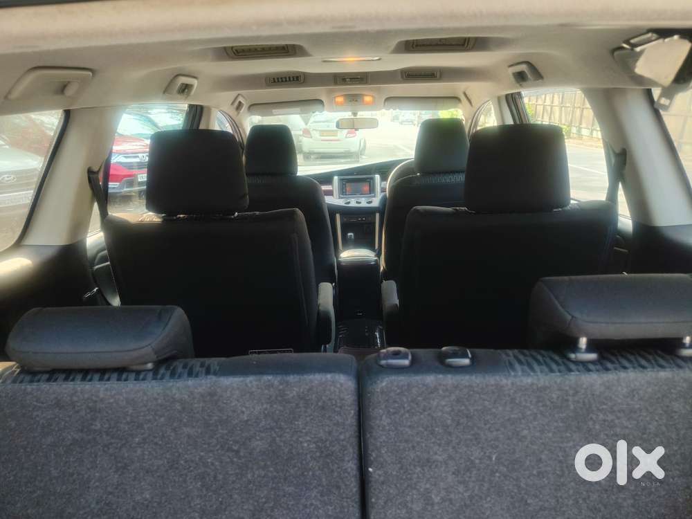 Toyota Innova Crysta