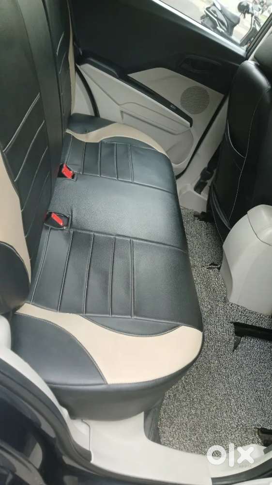 Mahindra Xuv300 2019 Petrol Model A Indian Army Officer Car  Less Dr