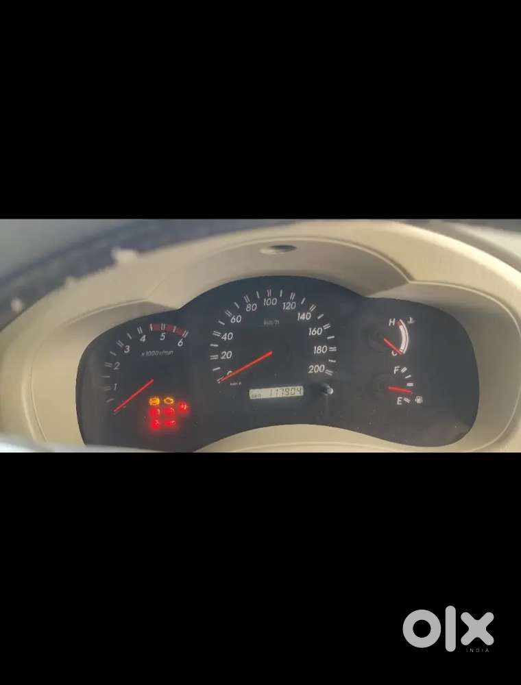 Toyota Innova 2010 Diesel 117000 Km Driven