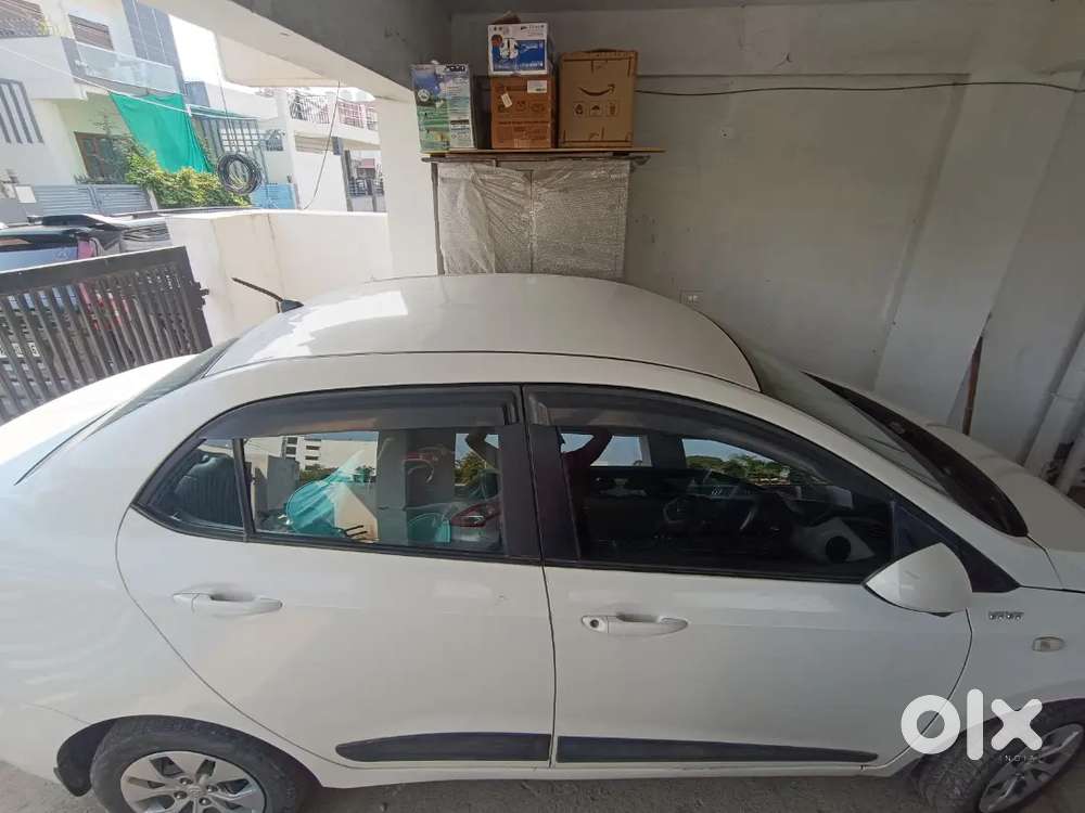28km/ Kg Cng Xcent Car 1st Owner