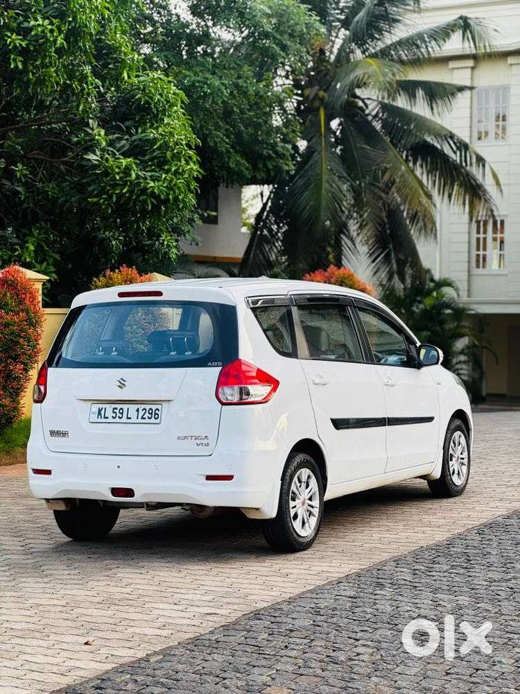 Maruti Suzuki Ertiga Vdi Shvs, 2015, Diesel