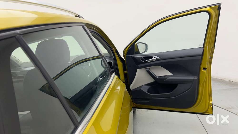 Volkswagen Taigun Topline 1.0 Tsi At (electric Seats), 2021, Petrol