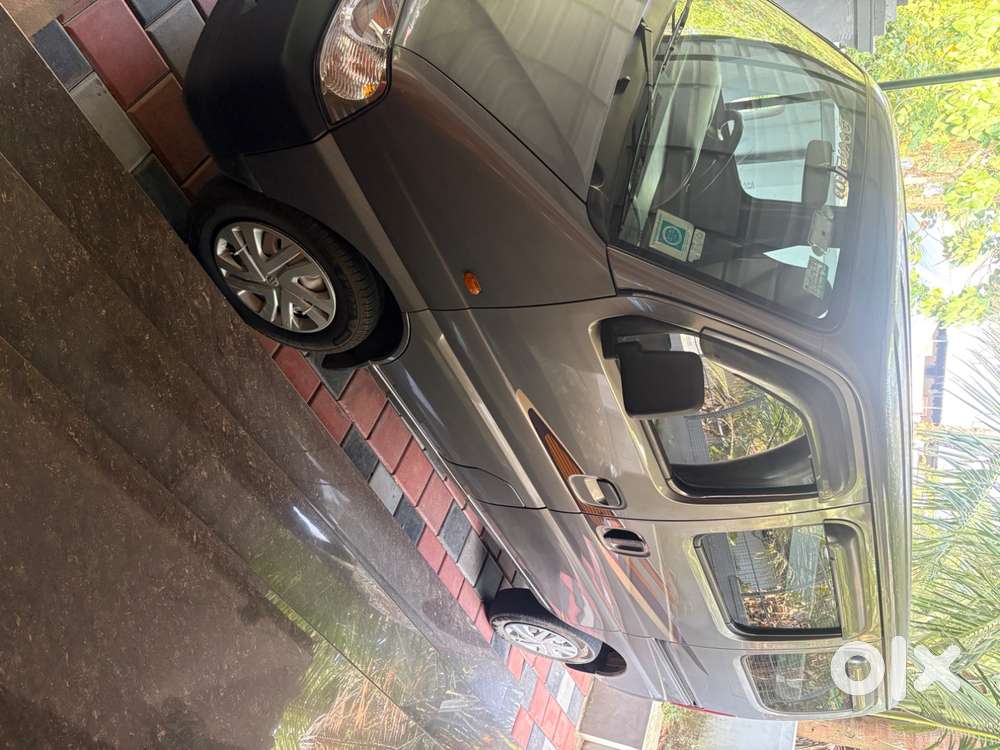 Eeco Ac 5 Seater With Body Coverd Steel Carrier