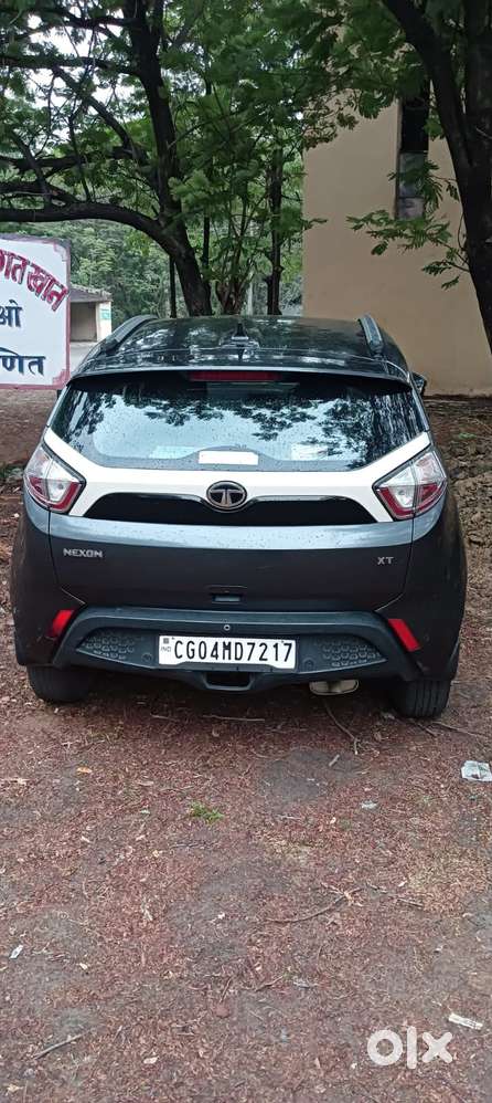 Tata Nexon 1.2 Revotron Xt, 2018, Petrol