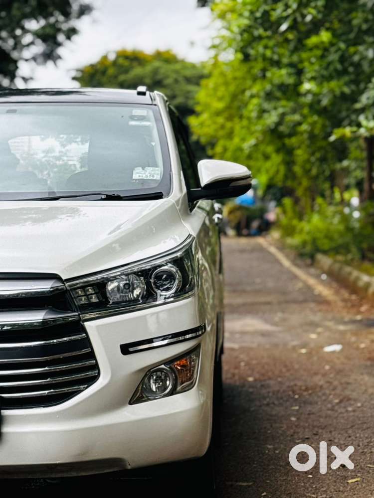 Toyota Innova Crysta 2017 With Servic Record Just Take N Drive