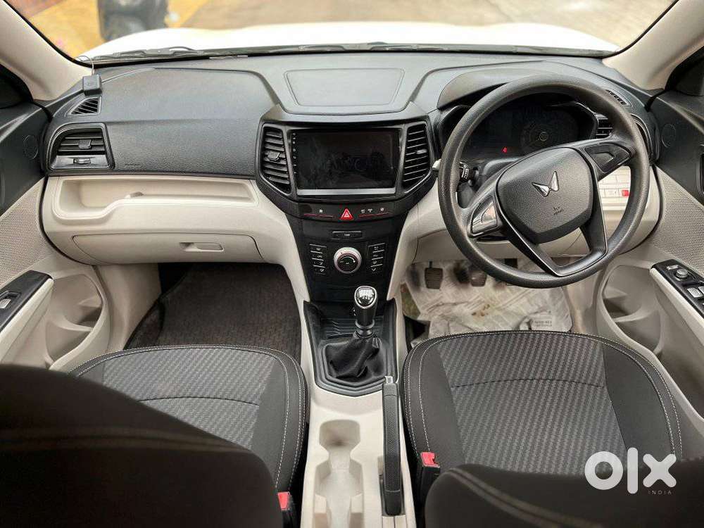 Mahindra Xuv300 W4, 2023, Petrol