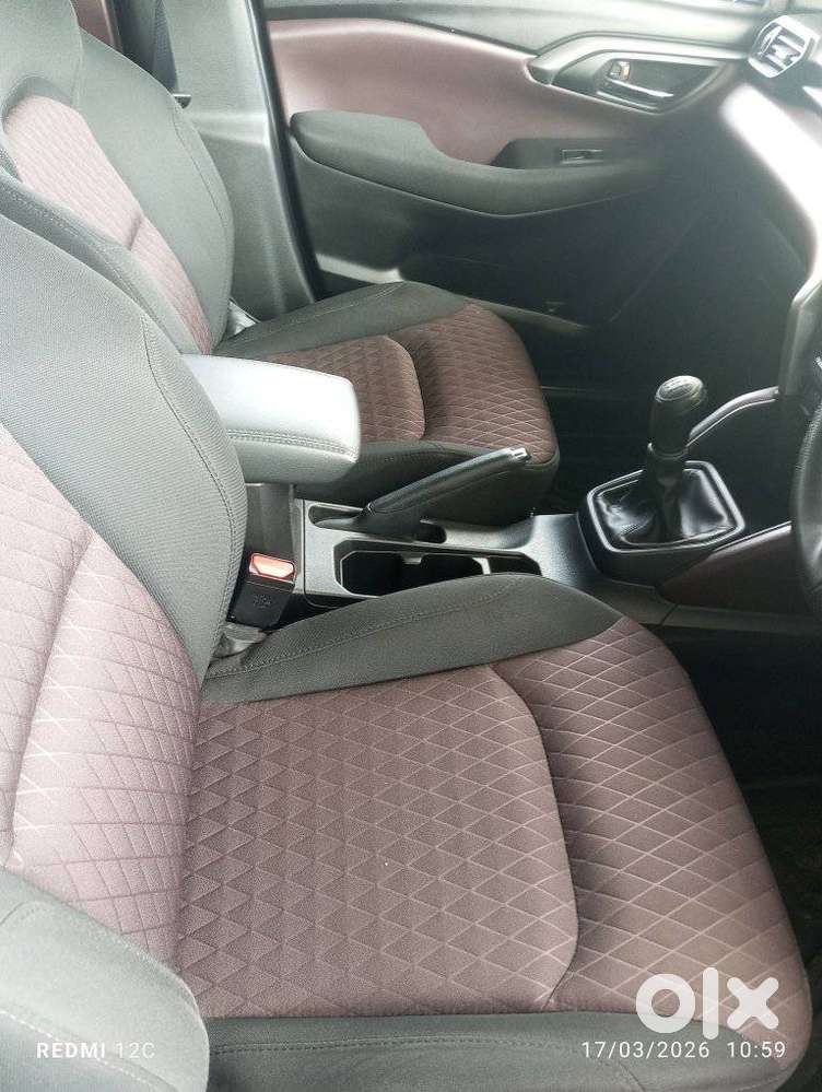 Maruti Suzuki Grand Vitara, 2023, Petrol