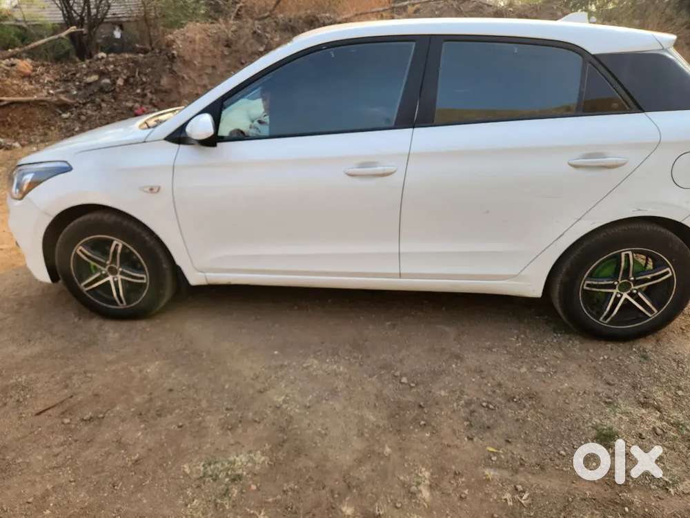 Hyundai Elite I20 2019 Petrol 130 Km Driven