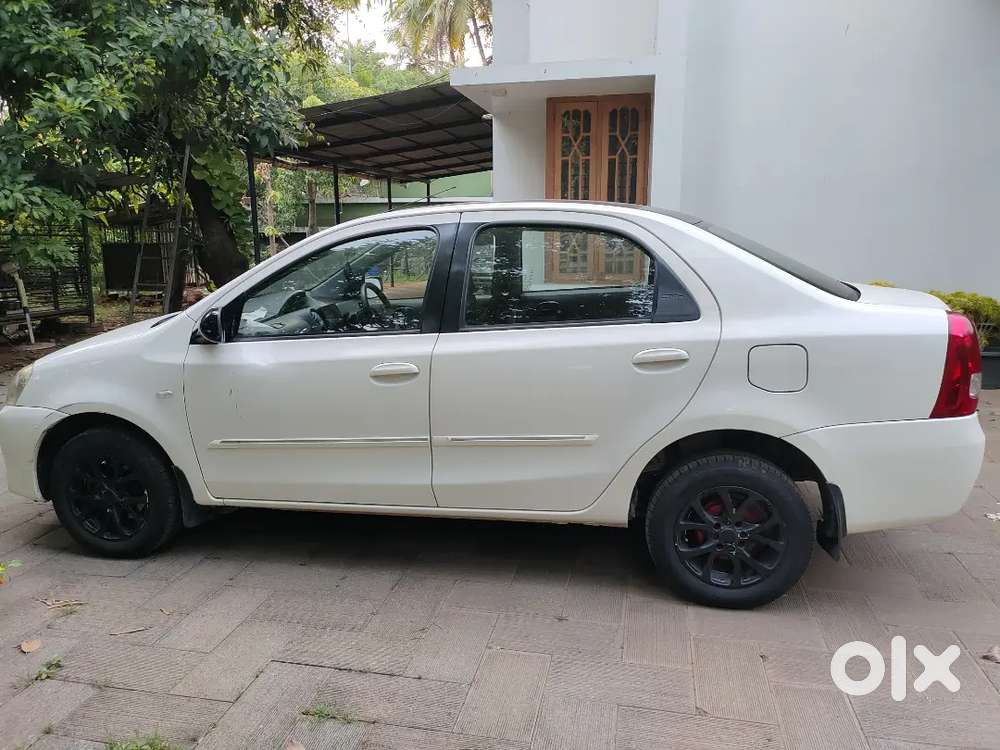 Toyota Etios 2012 Petrol Well Maintained