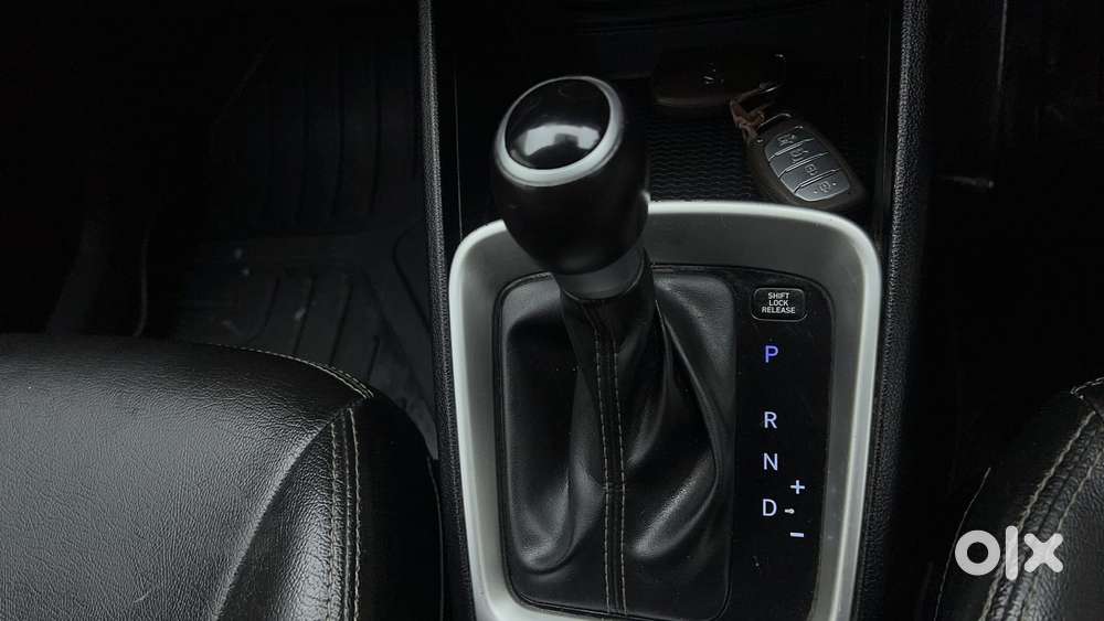 Hyundai Venue 1.0 Sx (o) Turbo Dct, 2022, Petrol