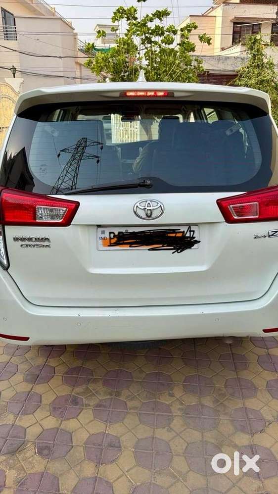 Toyota Innova Crysta 2020 Diesel Extremely Well Maintained