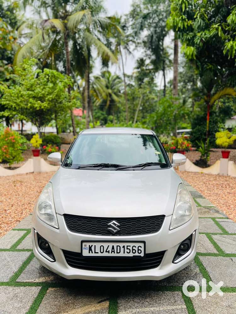 Maruti Suzuki Swift Vxi 1.2 Abs Bs-iv, 2012, Petrol