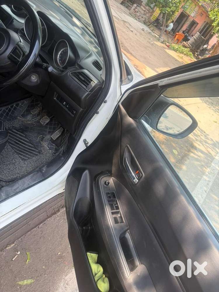 Maruti Suzuki New-gen Swift 2022 Petrol Good Condition