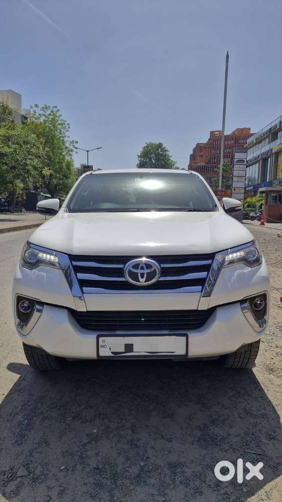 Toyota Fortuner 4x2 At 2.8 Diesel, 2020, Diesel