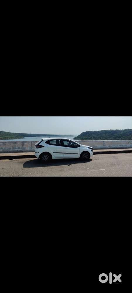 Tata Altroz Petrol 2017