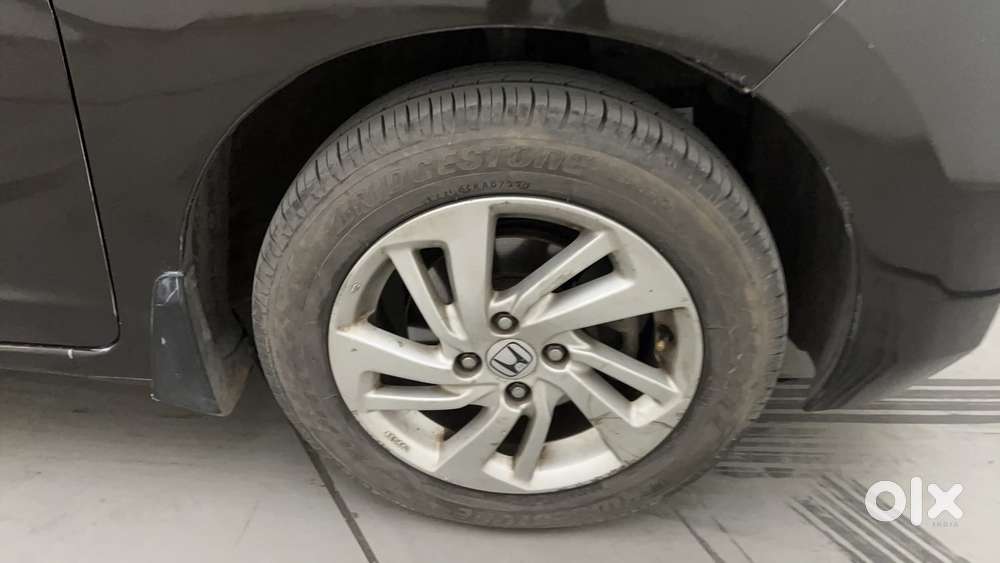 Honda Jazz [2020-2023] 1.2 V I-vtec Mt, 2016, Petrol