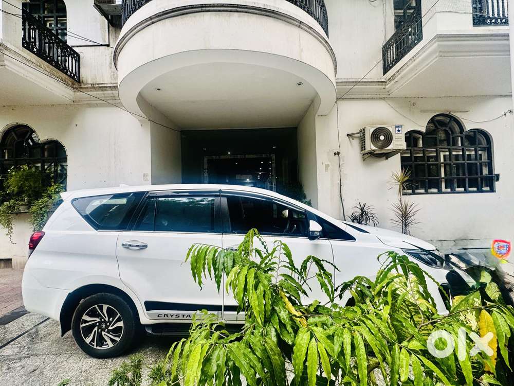 Toyota Innova Crysta 2.4 Gx Limited Edition 7 Str, 2022, Diesel