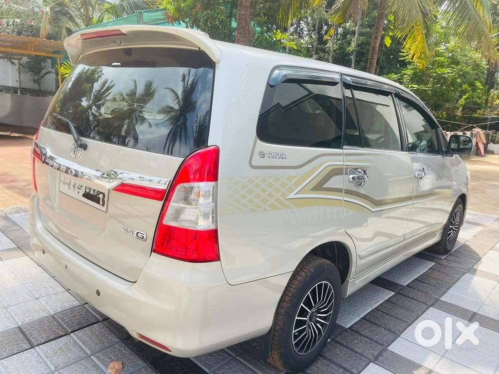 Toyota Innova Diesel 2014